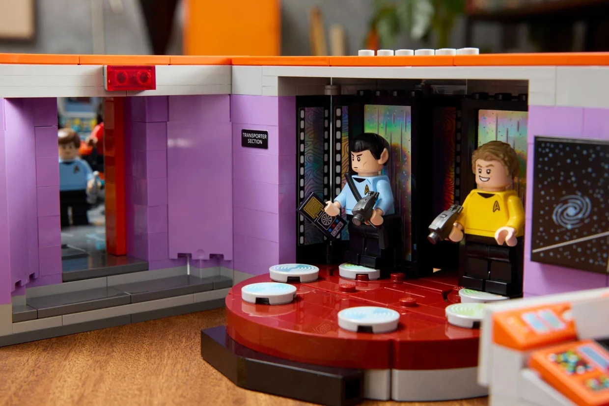LEGO Starship U.S.S. Enterprise Bridge