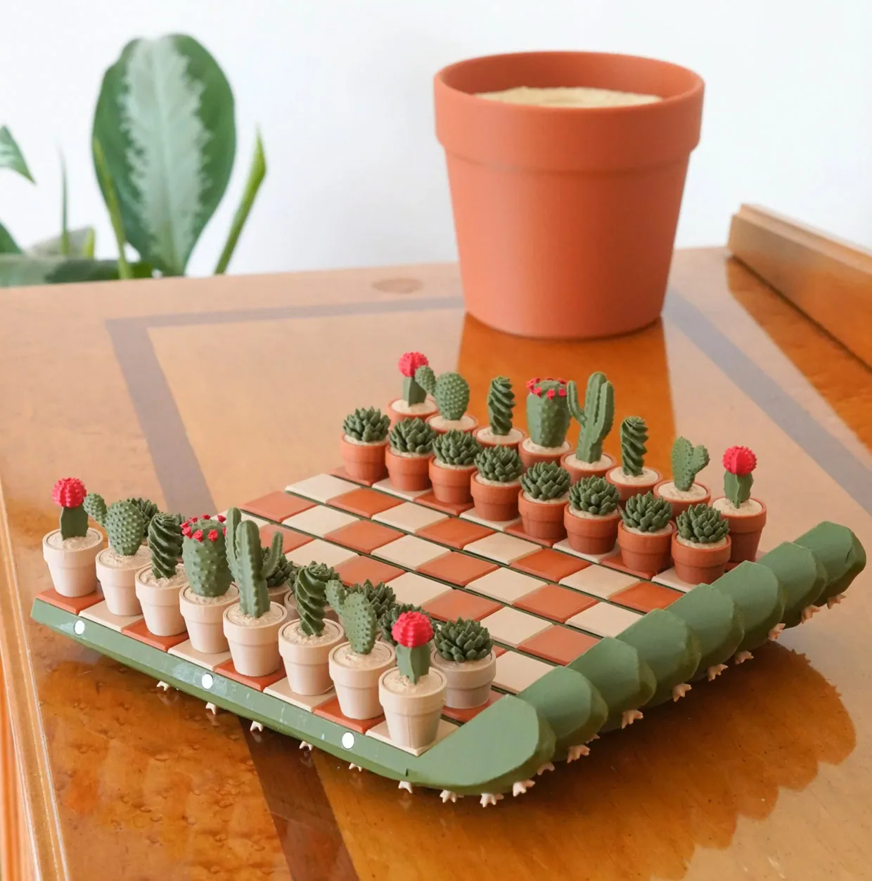 Roll-out Cacti Chess Set