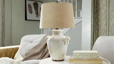 Why the Signature Design by Ashley Emelda Farmhouse Rustic Ceramic Table Lamp Remains a Popular Home Accent