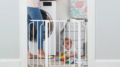 Regalo Safety 29-38.5" Baby Gate for Doorways & Bottom of Stairs: A Simple Solution for Child and Pet Safety